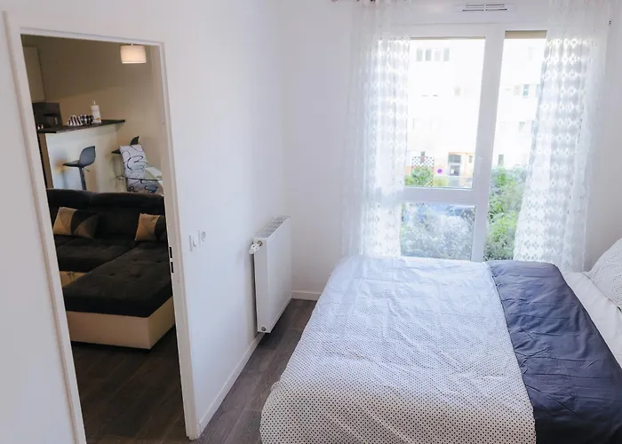 Lejlighed 2 Pieces Cosy Massy Proche Rerb Baconnets Avec Parking Prive Souterrain Massy (Essonne)