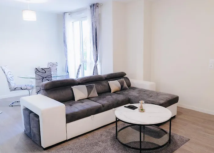 2 Pieces Cosy Massy Proche Rerb Baconnets Avec Parking Prive Souterrain Massy (Essonne)